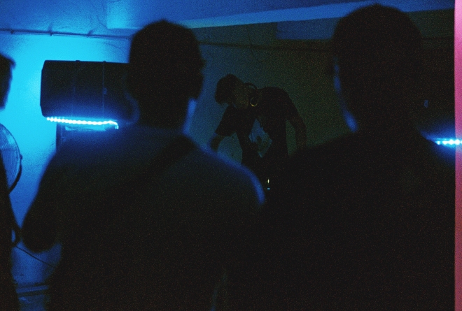 35 SOS x DUNGEON, Cofe de la Ostrava, Dexxx